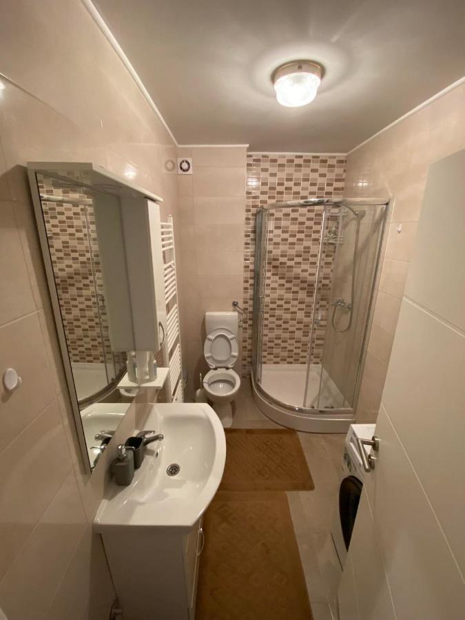 Apartman Ml Lukavica Exterior foto